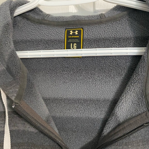 Under armour sweater - Picture 2 of 4